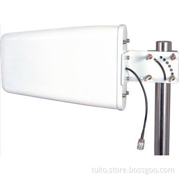 800-2500MHz 4G panel antenna with 11dBi gain